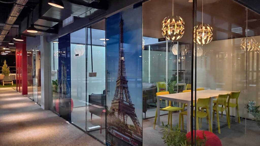 Bhive, Hsr layout Stylework - Unconventional workspaces